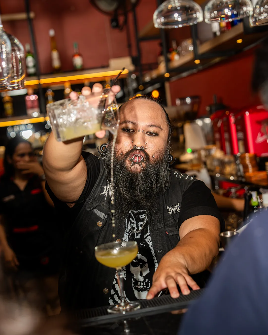 Throwback to an epic night when the one & only  @yudhizt_papa13 took over the bar.